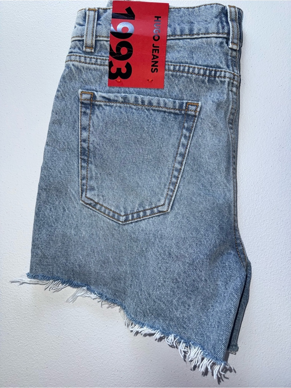 Hugo Boss High Rise Cut Off Denim Shorts Light Wash Raw Hem  25 NWT button fly - Picture 5 of 14